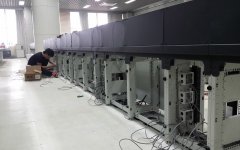 為什么操作臺(tái)必須具備線纜管理系統(tǒng)？